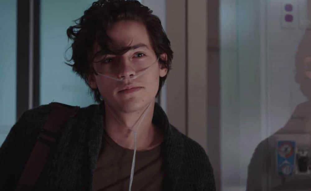 , Cùng lắng nghe bản tình ca đầy nước mắt của tuổi trẻ trong “Five feet apart”