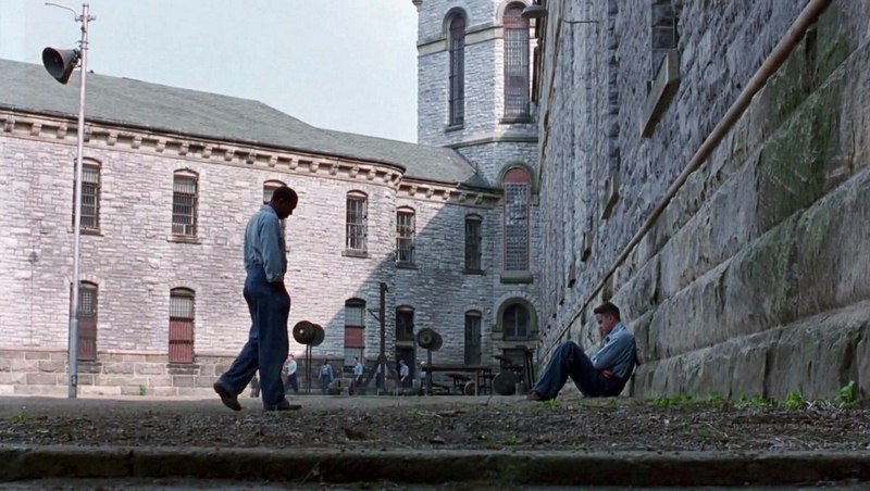 Nhà tù Shawshank: Hy vọng được thắp sáng giữa đêm đen nha tu shawshank hinh anh 3 - Nhà tù Shawshank: Hy vọng được thắp sáng giữa đêm đen