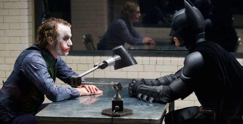 The Dark Knight: Kiệt tác của dòng phim siêu anh hùng the dark knight hinh anh 5 - The Dark Knight: Kiệt tác của dòng phim siêu anh hùng