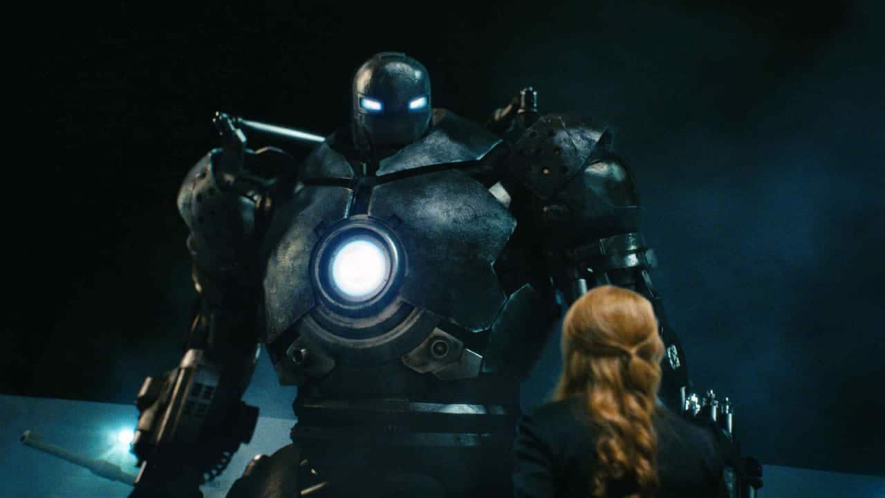 , “Iron Man”: Khi tỷ phú, siêu anh hùng và gã nghiện rượu cùng hòa làm một