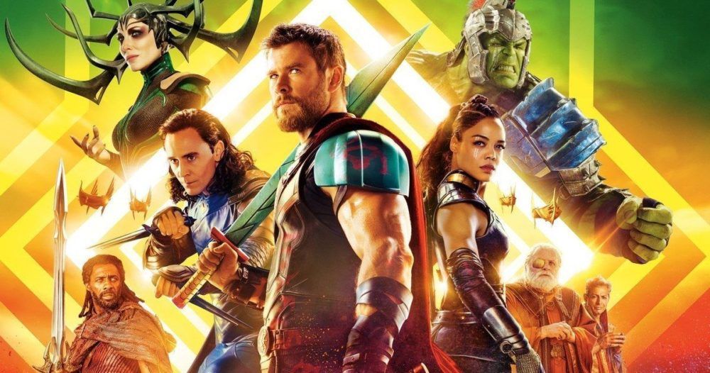 Poster phim thor ragnarok e1575553168439 - Chris Hemsworth: "Thần sấm Thor" và danh hiệu quyến rũ nhất thập kỷ
