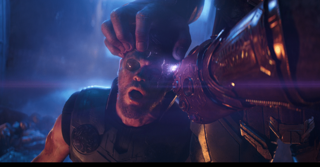 Thor bị tra tấn bằng Power Stone