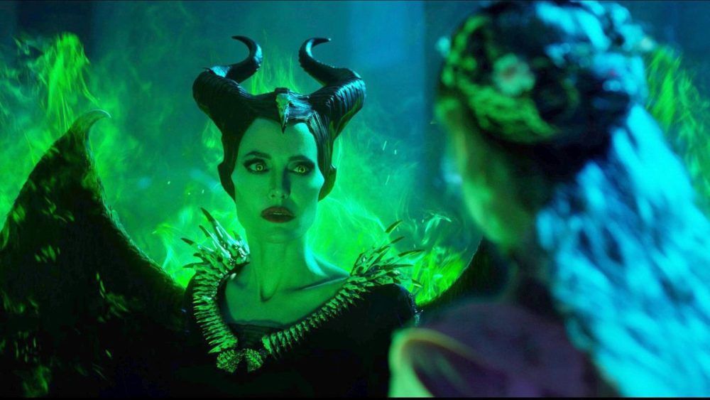 Maleficent va aurora khi gap lai e1574512257383 - Tiên hắc ám 2: Bài bản về âm thanh, đồ họa nhưng lỏng lẻo cốt truyện