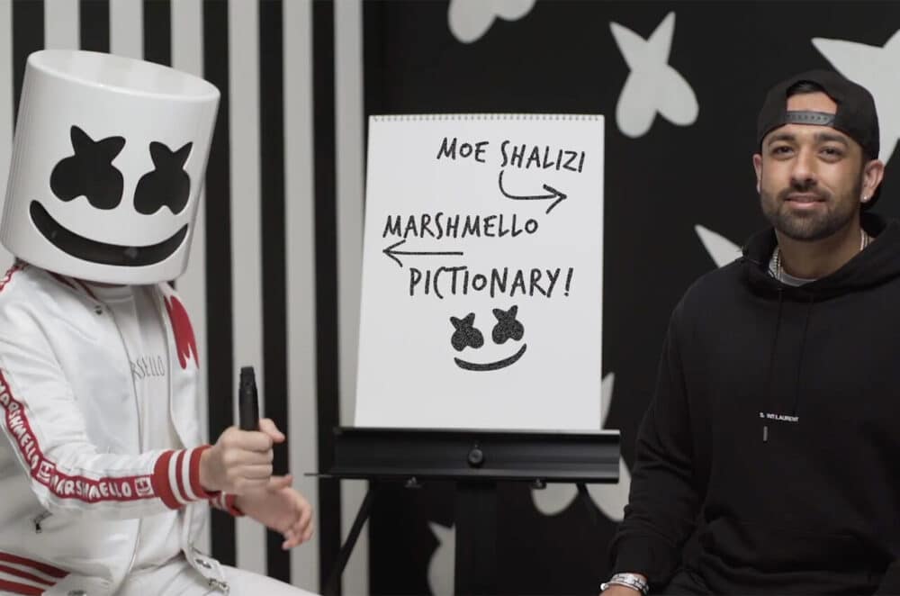 Marshmello và Moe Shalizi ngồi cạnh nhau