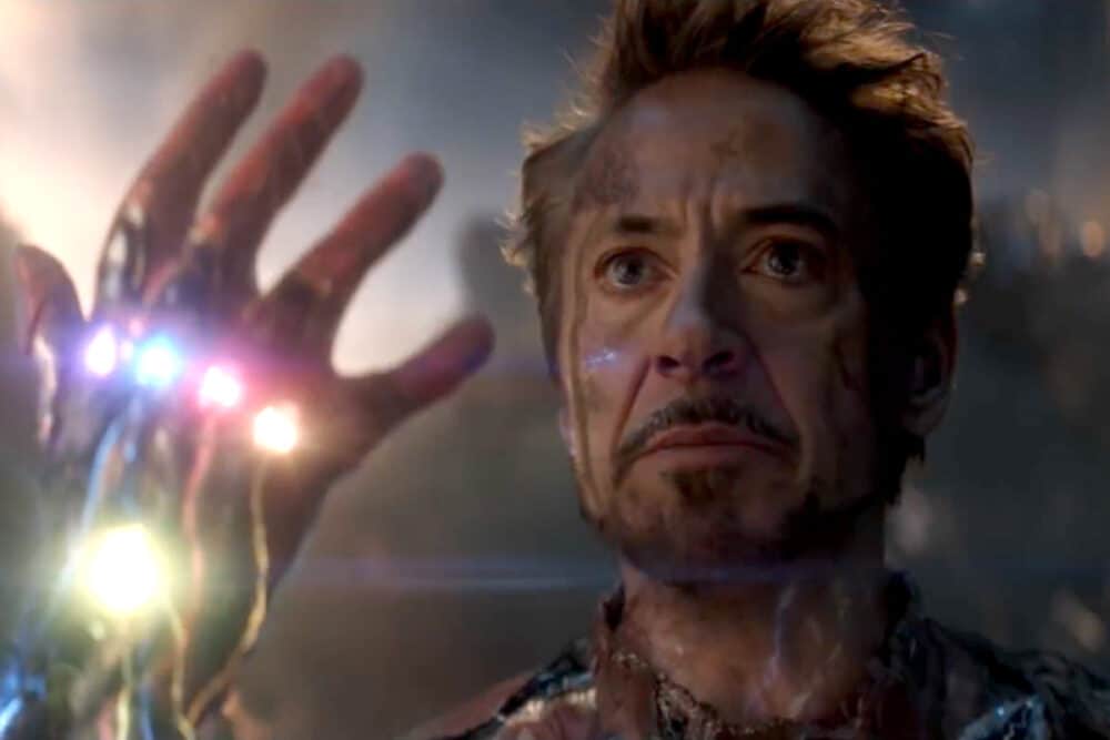 Tony hi sinh trong Avenger Endgame e1578284517192 - Avengers: Endgame và lời chào đẹp nhất cho bản anh hùng ca tráng lệ