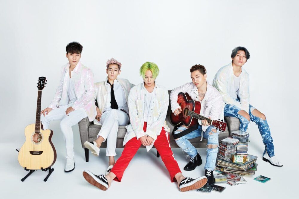 Hình ảnh nhóm nhạc Big Bang- Tea Yang ở vị trí thứ tư từ trái sang