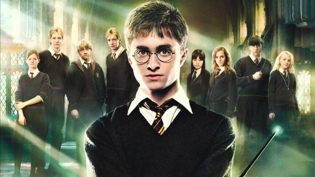 Emma Watson và hành trình cống hiến cho nghệ thuật Harry Potter va Hoi phuong hoang 1024x576 - Emma Watson và hành trình cống hiến cho nghệ thuật