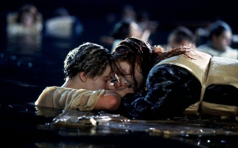 canh cuoi phim e1582260998597 - Titanic: Câu chuyện huyền thoại về tình yêu và con người