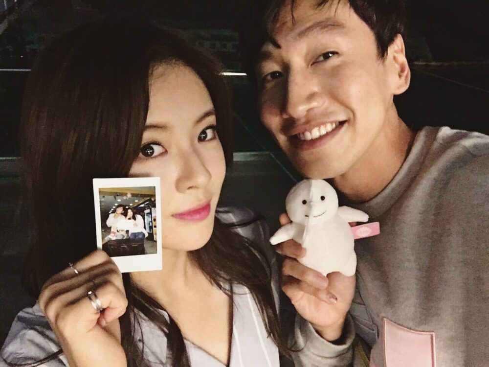 Lee Kwang Soo và sự nghiệp thăng hoa của hoàng tử châu Á cap doi ben duyen tu chuong trinh running man e1581879613451 - Lee Kwang Soo và sự nghiệp thăng hoa của hoàng tử châu Á