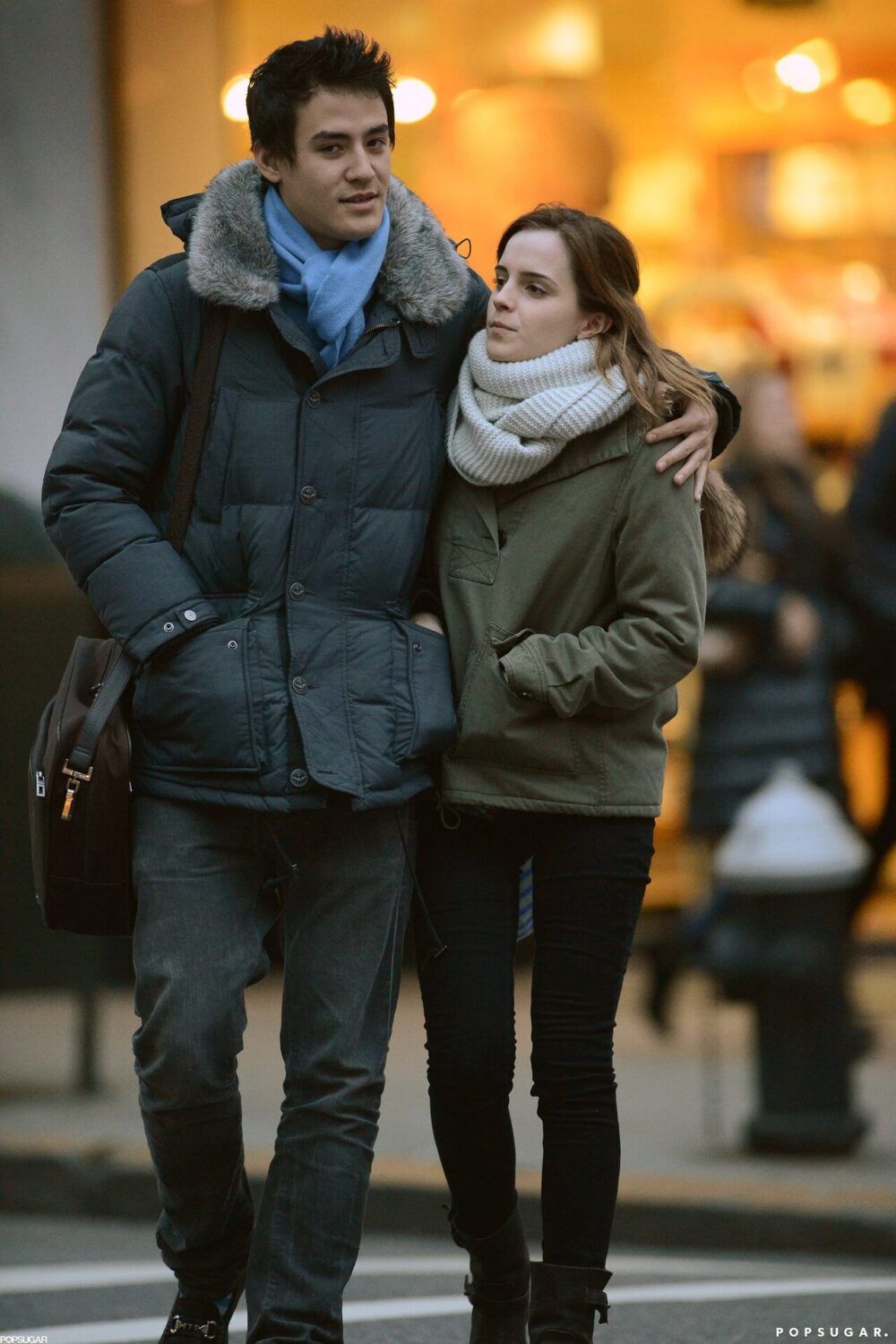 Emma Watson và hành trình cống hiến cho nghệ thuật nu dien vien cung ban trai Will Adamowicz e1581752499465 - Emma Watson và hành trình cống hiến cho nghệ thuật