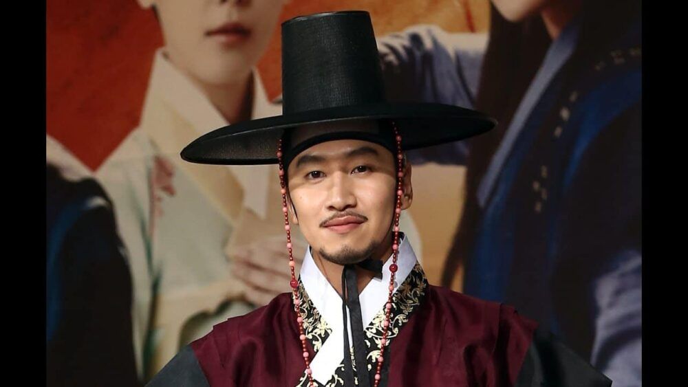 Lee Kwang Soo và sự nghiệp thăng hoa của hoàng tử châu Á tao hinh cua lee kwang soo trong bo phim co trang nu than lua e1581876915174 - Lee Kwang Soo và sự nghiệp thăng hoa của hoàng tử châu Á
