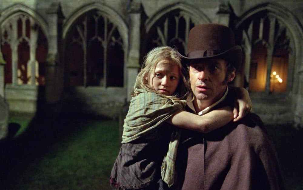 Những người khốn khổ: Bản giao hưởng của ánh sáng và bóng tối Jean Valjean and Cosette Les Miserables e1584719312324 - Những người khốn khổ: Bản giao hưởng của ánh sáng và bóng tối
