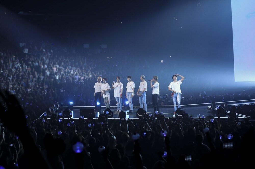 BTS trên sân khấu lớn
