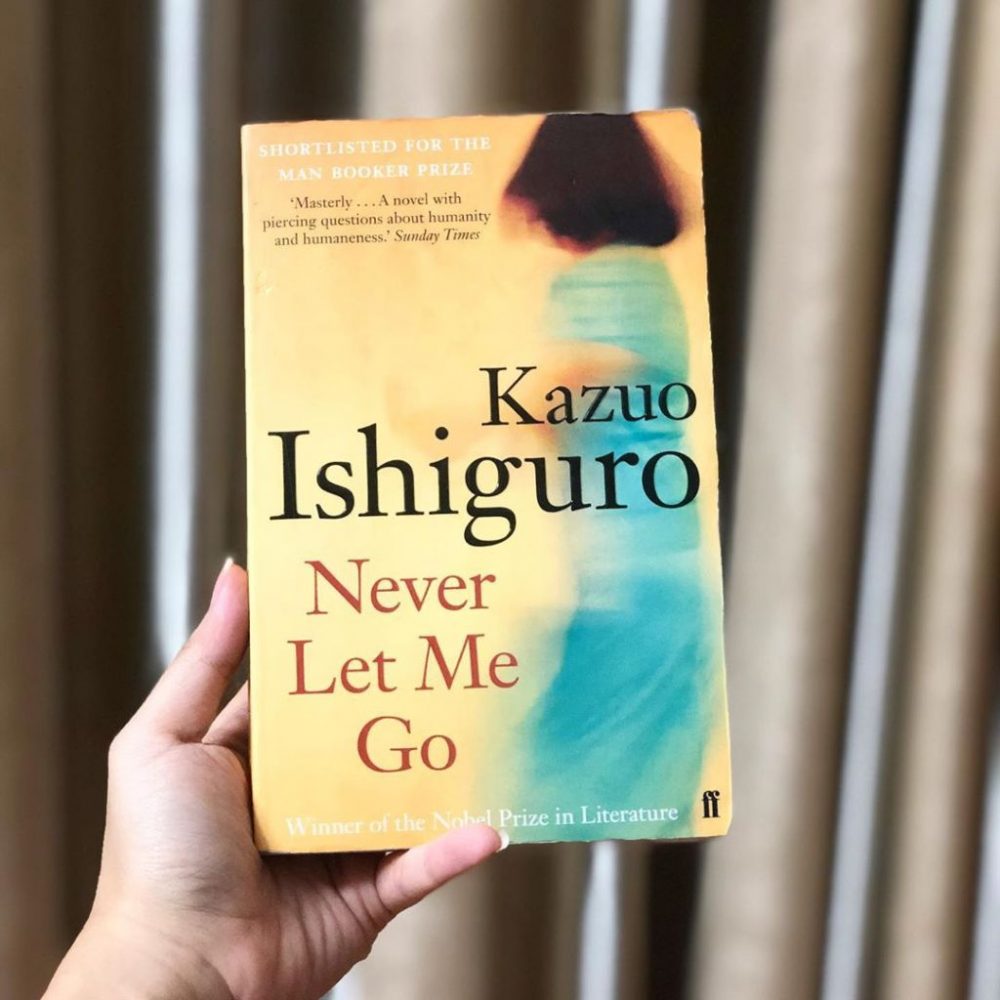 Never let me go là một trong những tác phẩm thành công nhất của nhà văn Kazuo Ishiguro