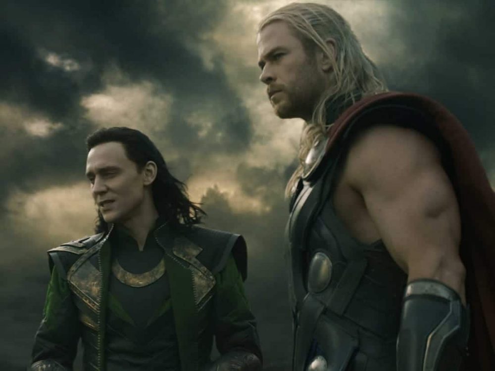 Thor và Loki trong Thor: The Dark World