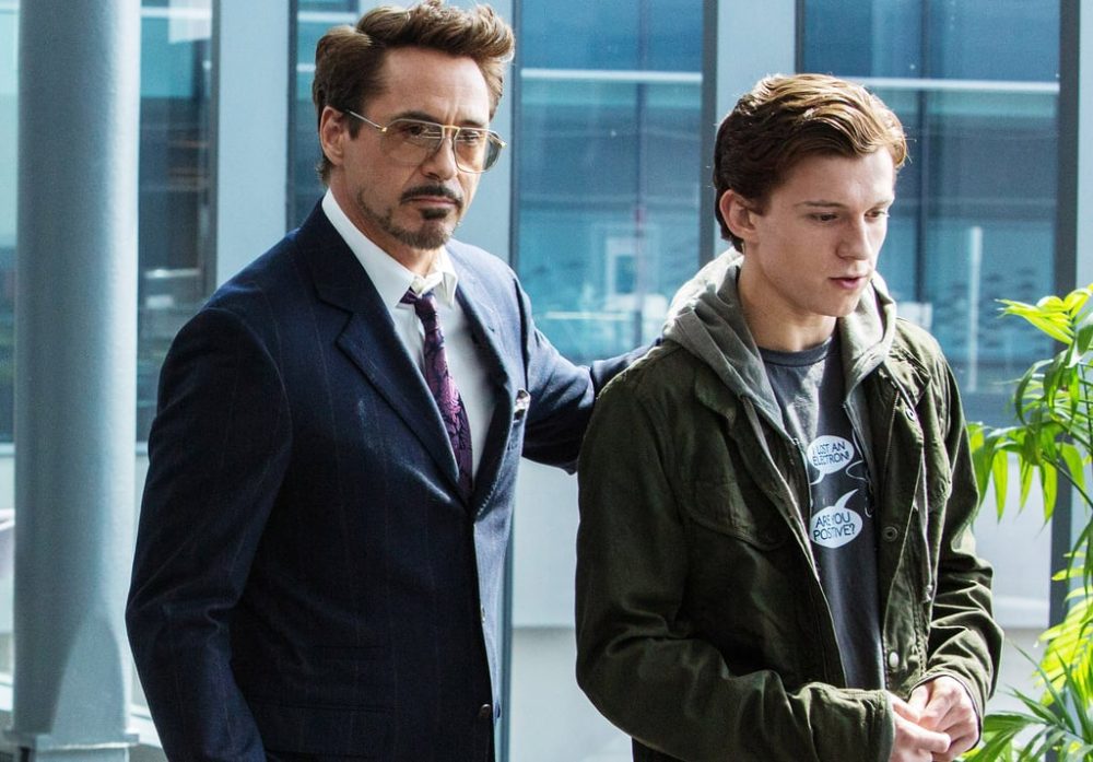 Hình ảnh của Tont Stark và Peter Parker trong Spider Man: Homecoming
