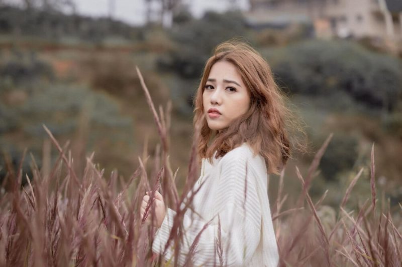 Ca sĩ Phùng Khánh Linh