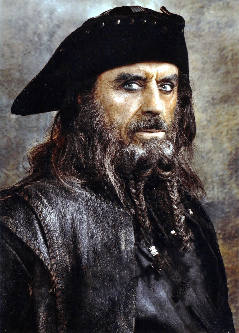 Edward Teach - Blackbeard là nhân vật được lấy cảm hứng từ con người thật