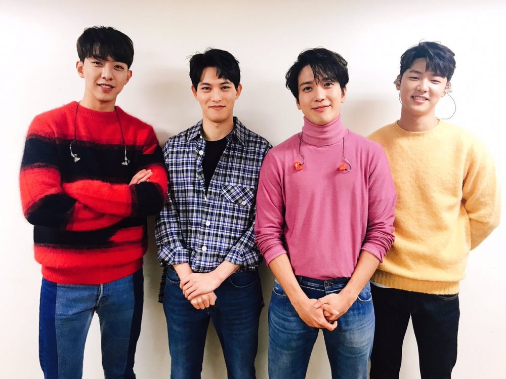CNBlue và niềm hy vọng vực dậy những ngày tháng huy hoàng cn blue fanmeeting e1598547668894 - CNBlue và niềm hy vọng vực dậy những ngày tháng huy hoàng