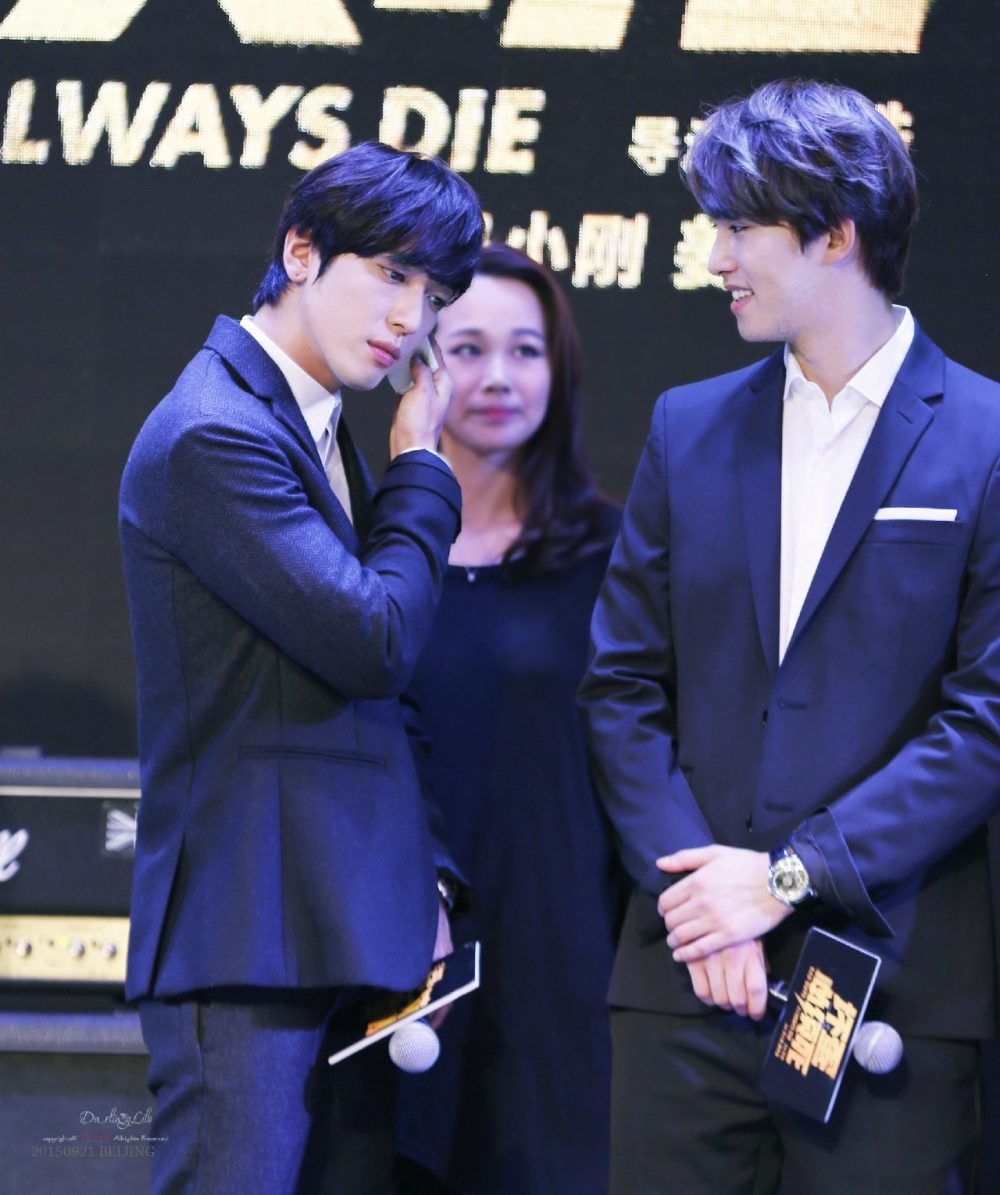 CNBlue và niềm hy vọng vực dậy những ngày tháng huy hoàng jonghwa jonghuyn e1598548761388 - CNBlue và niềm hy vọng vực dậy những ngày tháng huy hoàng