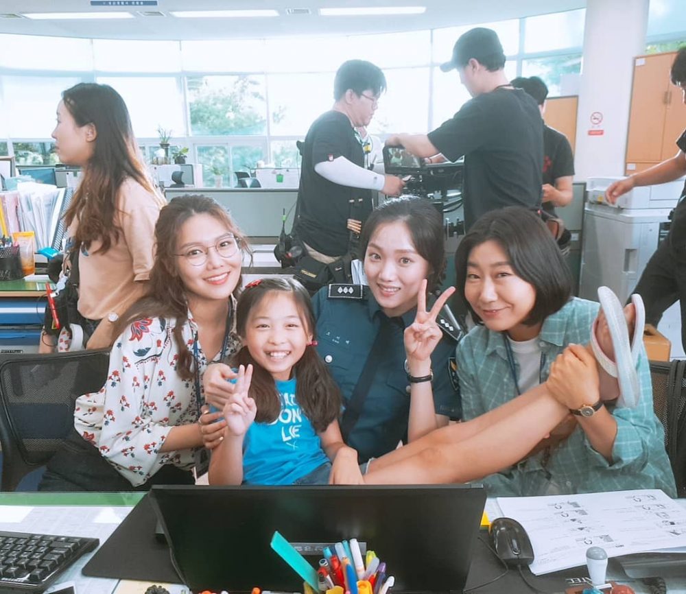 Phi vụ nữ quyền và câu chuyện phái nữ đi tìm công lý Khung canh hoi truong trong phim Phi vu nu quyen e1600059747666 - Phi vụ nữ quyền và câu chuyện phái nữ đi tìm công lý