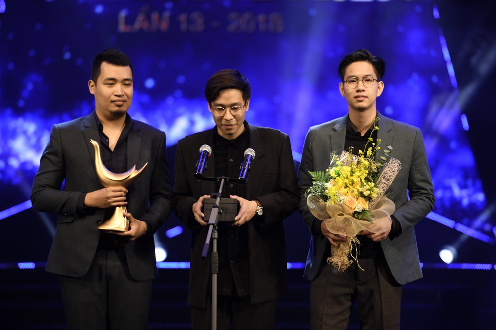 Ngọt Band: Địa hạt của những kẻ mộng mơ đắm chìm trong dư vị tuổi trẻ ngot band giai cong hien - Ngọt Band: Địa hạt của những kẻ mộng mơ đắm chìm trong dư vị tuổi trẻ