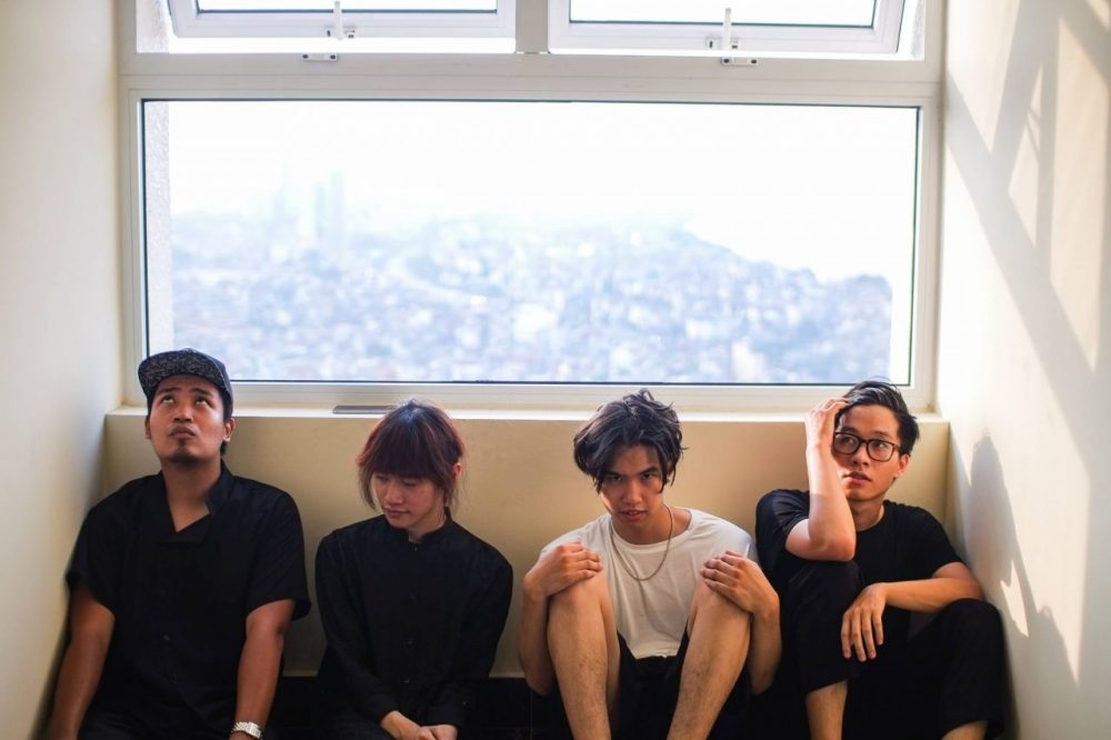 Ngọt Band: Địa hạt của những kẻ mộng mơ đắm chìm trong dư vị tuổi trẻ ngot band moonsoon e1599105964475 - Ngọt Band: Địa hạt của những kẻ mộng mơ đắm chìm trong dư vị tuổi trẻ