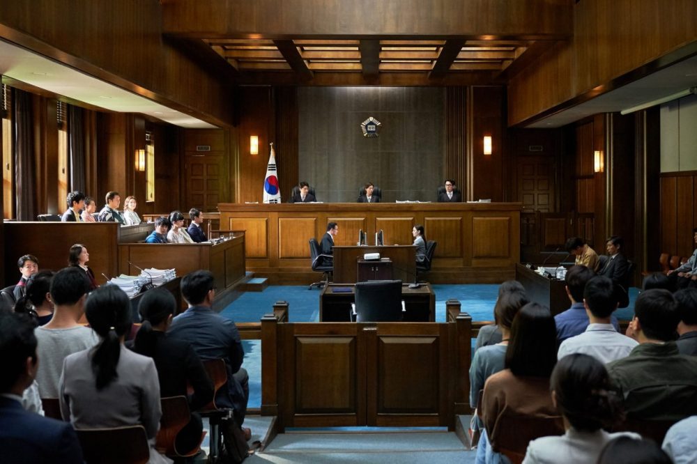 Toàn cảnh phiên tòa xét xử trong phim Bồi thẩm đoàn