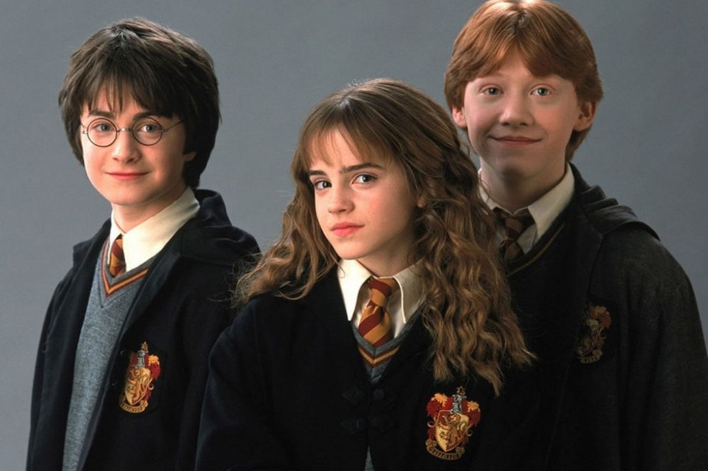Tao hinh cua Harry Potter cung hai dien vie nhi khac 1 e1603289885625 - Daniel Radcliffe: Nam chính Harry Potter và tuổi thơ của hàng triệu người