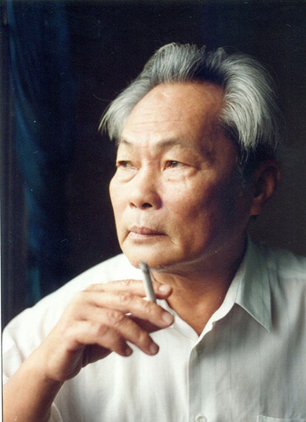 Chiếc lược ngà: Tên gọi khác của lòng yêu thương chan dung nha van nguyen quang sang - Chiếc lược ngà: Tên gọi khác của lòng yêu thương