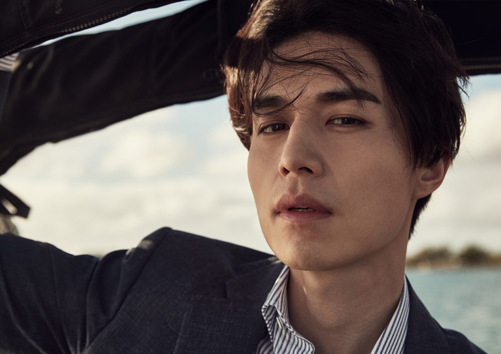 Lee Dong Wook: Cực phẩm ''trẻ mãi không già" của màn ảnh xứ Kim Chi hinh anh cua nam dien vien lee dong wook e1603819208277 - Lee Dong Wook: Cực phẩm ''trẻ mãi không già" của màn ảnh xứ Kim Chi