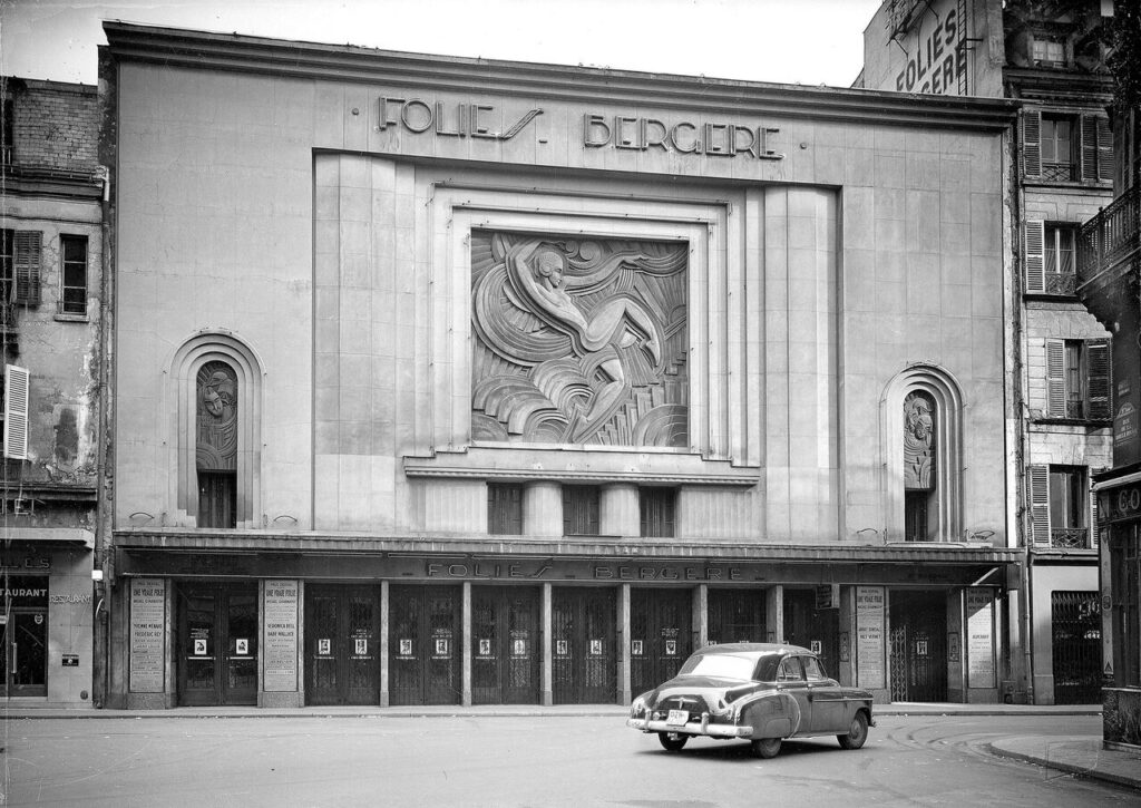Một tòa nhà phong cách Art Deco ở Paris