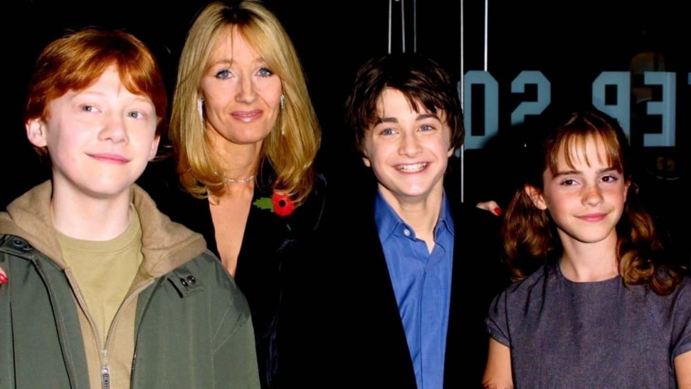 J.K.Rowling và câu thần chú chạm đến vương miện tỷ phú j.k.rowling cung dan dien vien harry potter e1605191144779 - J.K.Rowling và câu thần chú chạm đến vương miện tỷ phú
