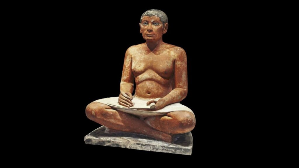 Bức tượng "Viên thư lại Kai" ở bảo tàng Lourve, Paris