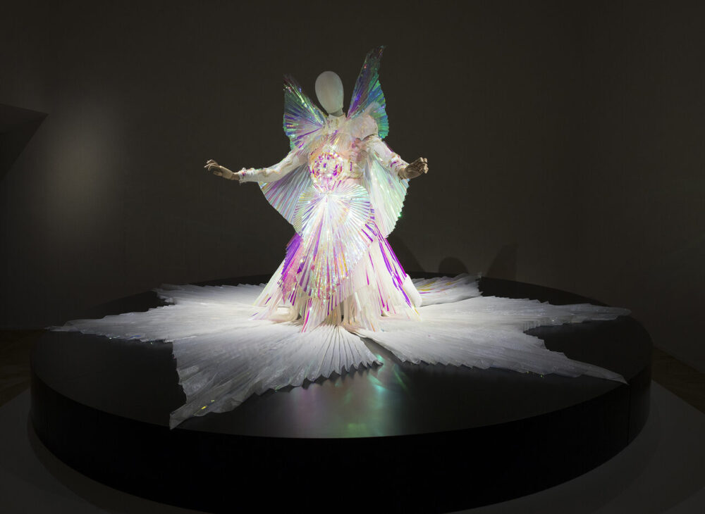 Một tác phẩm thể hiện phong cách âm nhạc của Björk ở Gucci Garden
