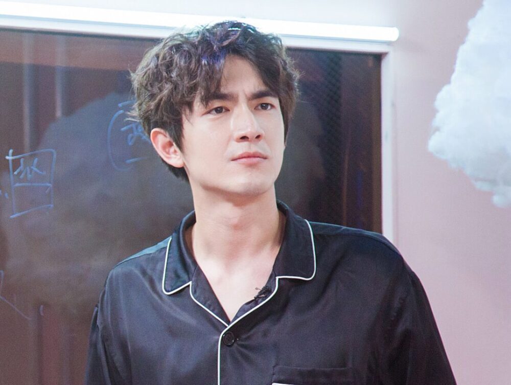 Lâm Canh Tân: Từ nam thần màn ảnh đến “badboy” tình trường Lam canh tan ngoai doi thuc la mot nguoi vo cung lay loi e1609482271661 - Lâm Canh Tân: Từ nam thần màn ảnh đến “badboy” tình trường