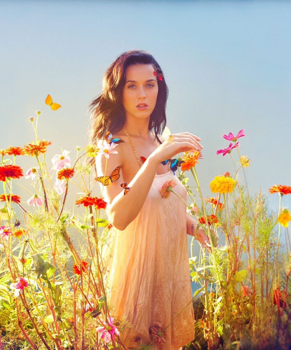 hình ảnh nữ tính hơn của Katy Perry