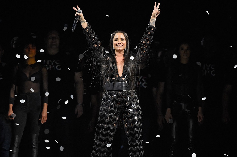 demi lovato march 16 2018 billboard 1548 compressed - Demi Lovato: Những thăng trầm tôi luyện nên một nữ chiến binh