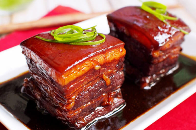 Thịt kho Đông Pha là món ăn của trường phái ẩm thực Chiết Giang được nhiều người biết đến