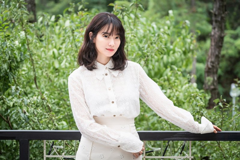 shin min ah hinh anh 1 - Shin Min Ah: Nàng cửu vĩ hồ xinh đẹp của màn ảnh Hàn Quốc