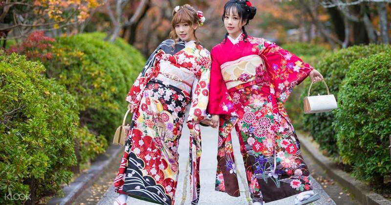 Vẻ đẹp đầy sắc màu của Kimono