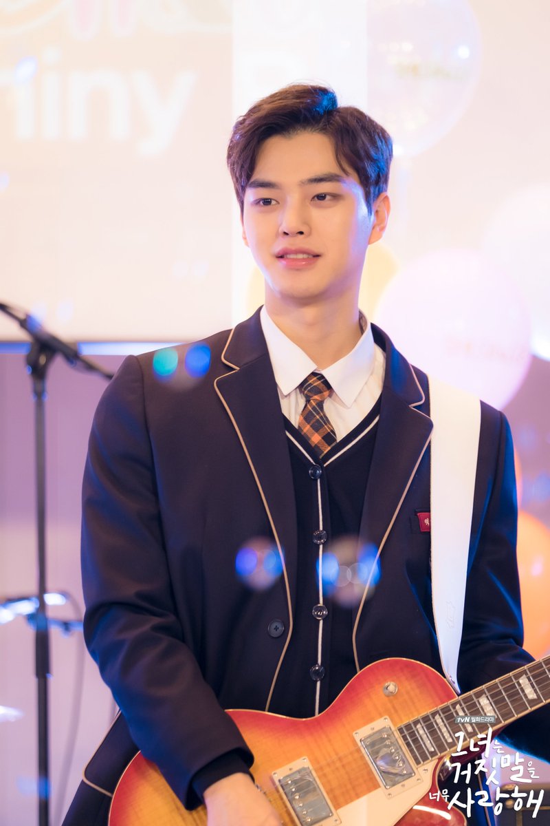 Song Kang: Hành trình vụt sáng của ngôi sao triển vọng xứ Hàn song kang hinh anh 10 - Song Kang: Hành trình vụt sáng của ngôi sao triển vọng xứ Hàn