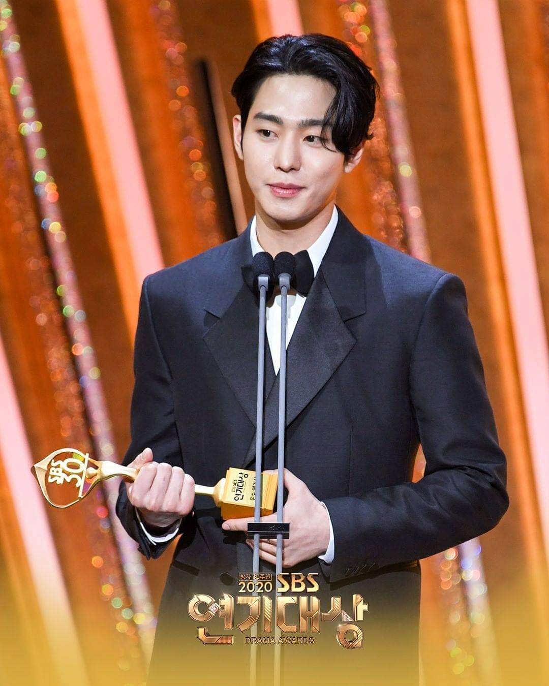 Ahn Hyo Seop: Hành trình "cá chép hóa rồng" của nam diễn viên đa tài ahn hyo seop hinh anh 22 - Ahn Hyo Seop: Hành trình "cá chép hóa rồng" của nam diễn viên đa tài