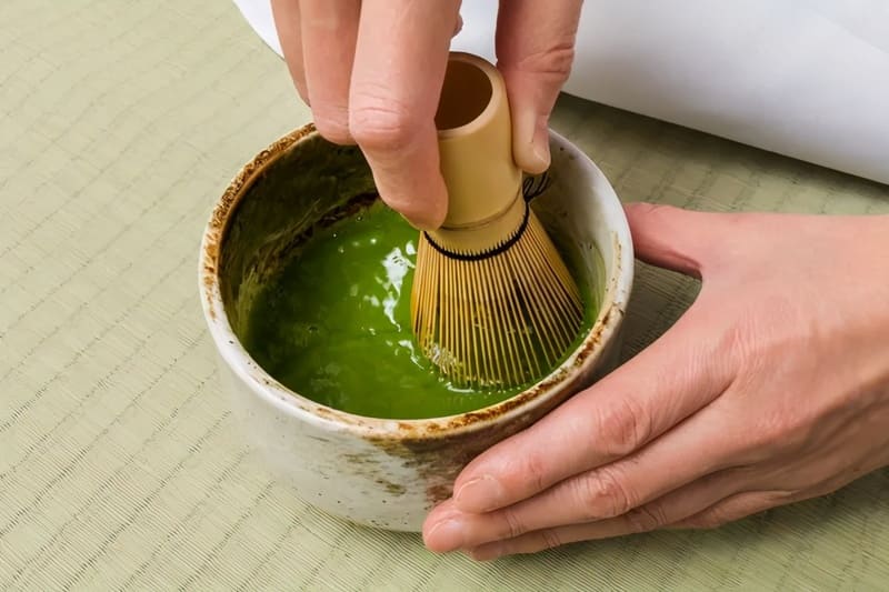 Chasen - dụng cụ pha trà truyền thống của Nhật Bản