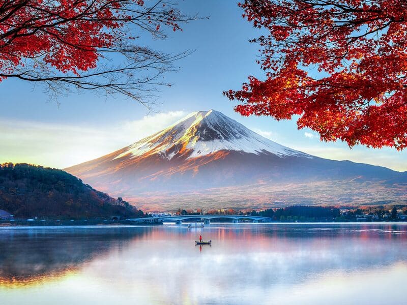 Phú Sĩ là ngọn núi thiêng biểu tượng cho hình ảnh của con người xứ Phù Tang