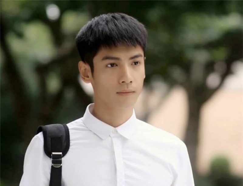 La Vân Hi: Từ khởi đầu nhọc nhằn đến danh hiệu nam thần màn ảnh la van hi hinh anh 7 e1629091024996 - La Vân Hi: Từ khởi đầu nhọc nhằn đến danh hiệu nam thần màn ảnh