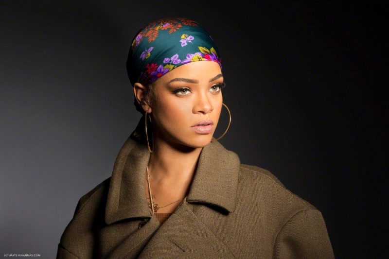 Nữ ca sĩ hàng đầu thế giới Rihanna