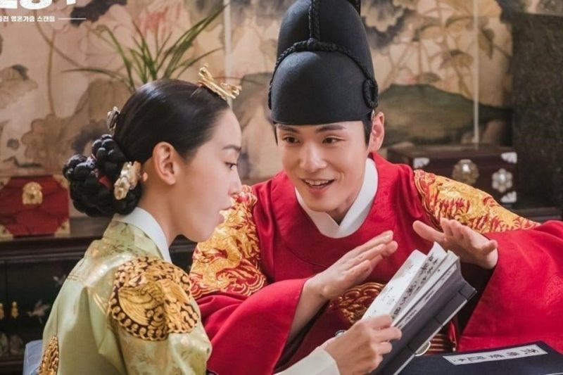 Chàng Hậu: Siêu phẩm cổ trang hay tác phẩm nhiều tai tiếng? chang hau hinh anh 15 e1632669600634 - Chàng Hậu: Siêu phẩm cổ trang hay tác phẩm nhiều tai tiếng?