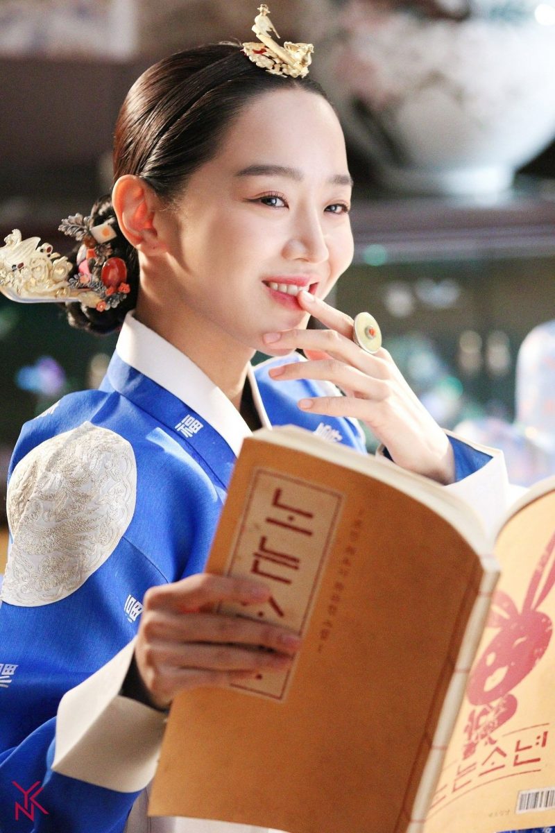 Chàng Hậu: Siêu phẩm cổ trang hay tác phẩm nhiều tai tiếng? chang hau hinh anh 21 e1632670121782 - Chàng Hậu: Siêu phẩm cổ trang hay tác phẩm nhiều tai tiếng?