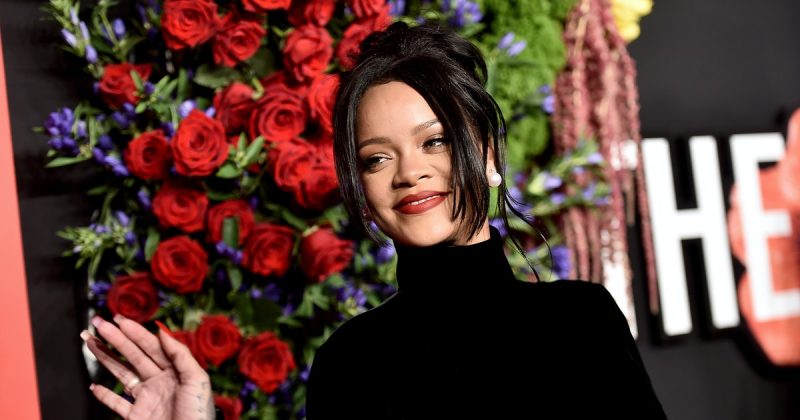 Rihanna được công nhận là một tỷ phú ở độ tuổi 33
